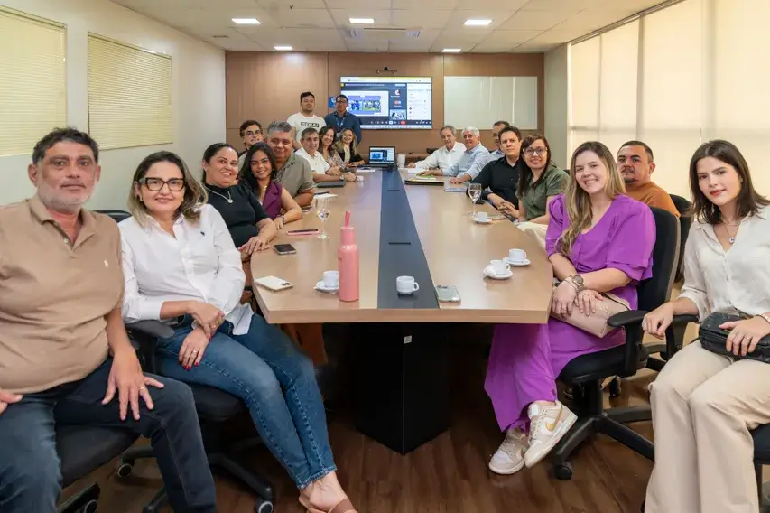 Em reunião extraordinária, Sindlacticínios debate mudanças na tributação sobre operações com produtos lácteos